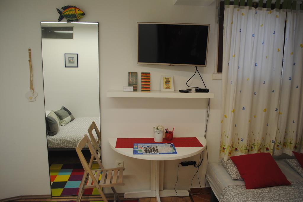Optimist Split Apartment ภายนอก รูปภาพ